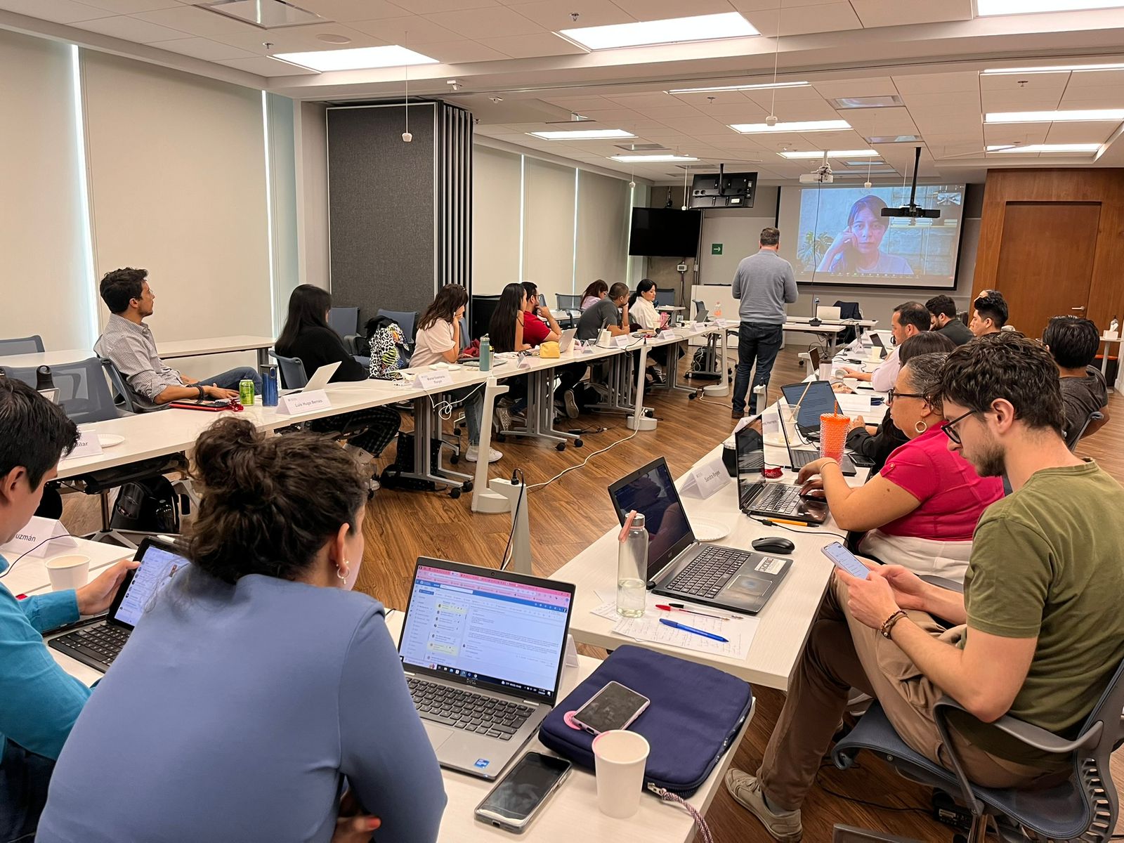 Se llevó a cabo el curso taller de ensayo de opinión en la EGobiernoyTP