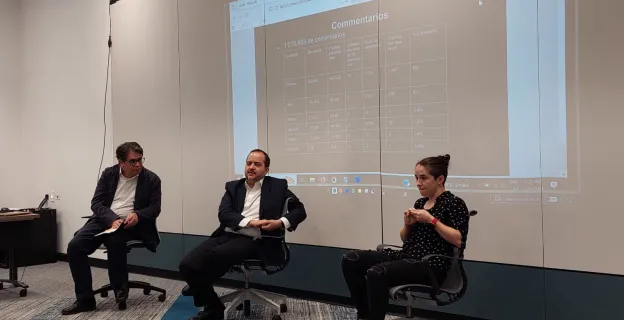Panelistas foro TikTok y elecciones