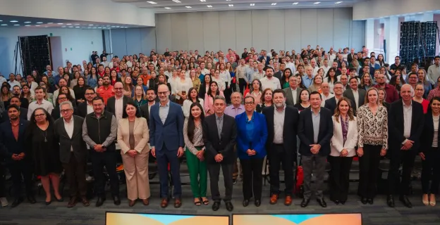 Foto Grupal de la presentación del estudio de Abandono en Nuevo León