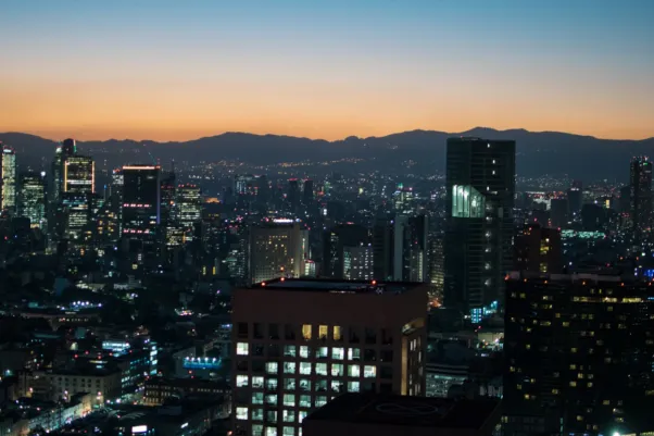 Imagen del pasiaje al amanecer de CDMX