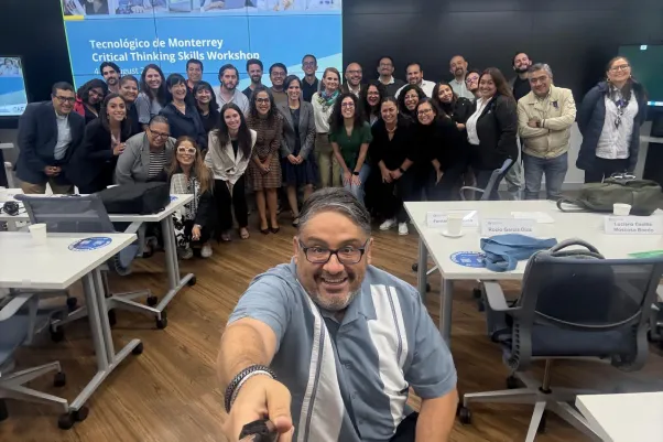 Foto grupal de docentes
